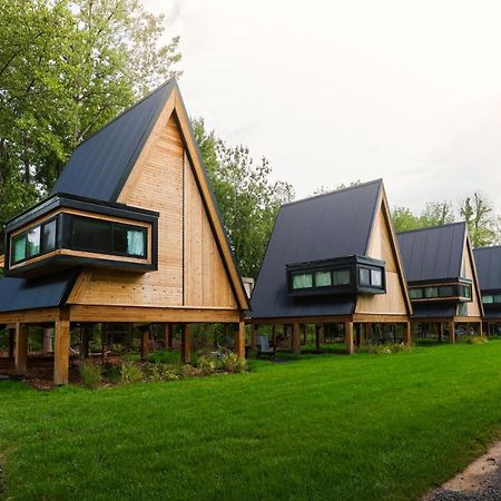 Finger Lakes Treehouse Hotel Sodus Kültér fotó